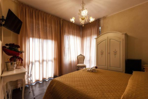 Amy Rooms